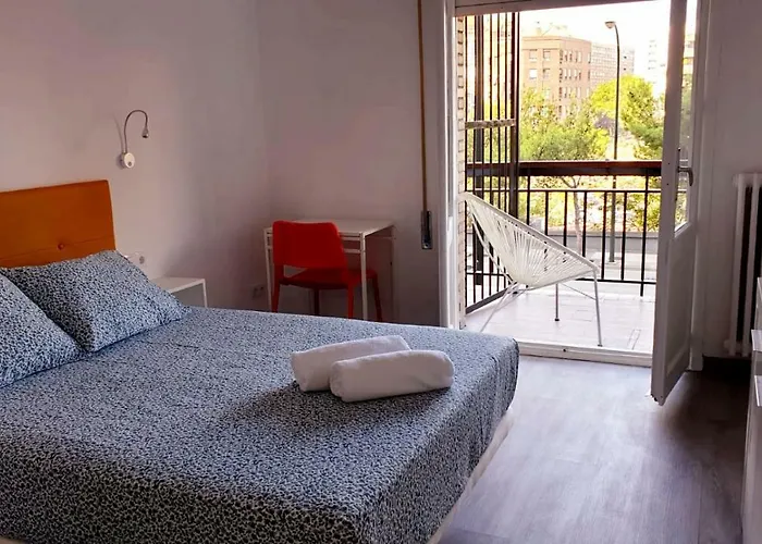 Pensionat La Estrella Zaragoza